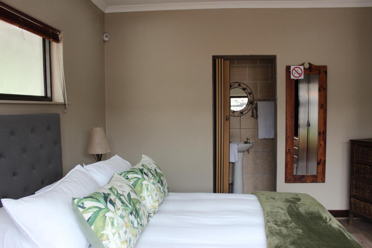 Amru Guesthouse B&B Brackenfell Esterno foto